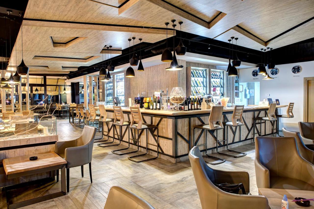 Hotel Le Pont Приедор Экстерьер фото