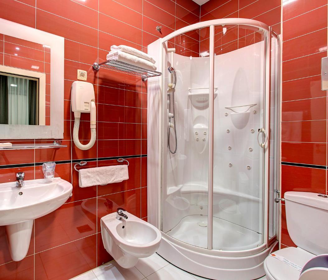 Hotel Le Pont Приедор Экстерьер фото