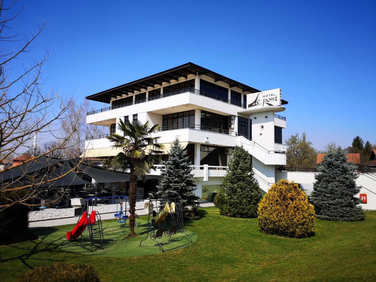 Hotel Le Pont Приедор Экстерьер фото