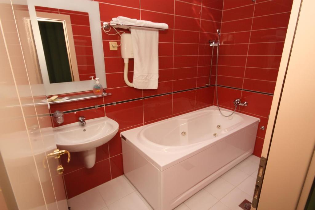 Hotel Le Pont Приедор Номер фото